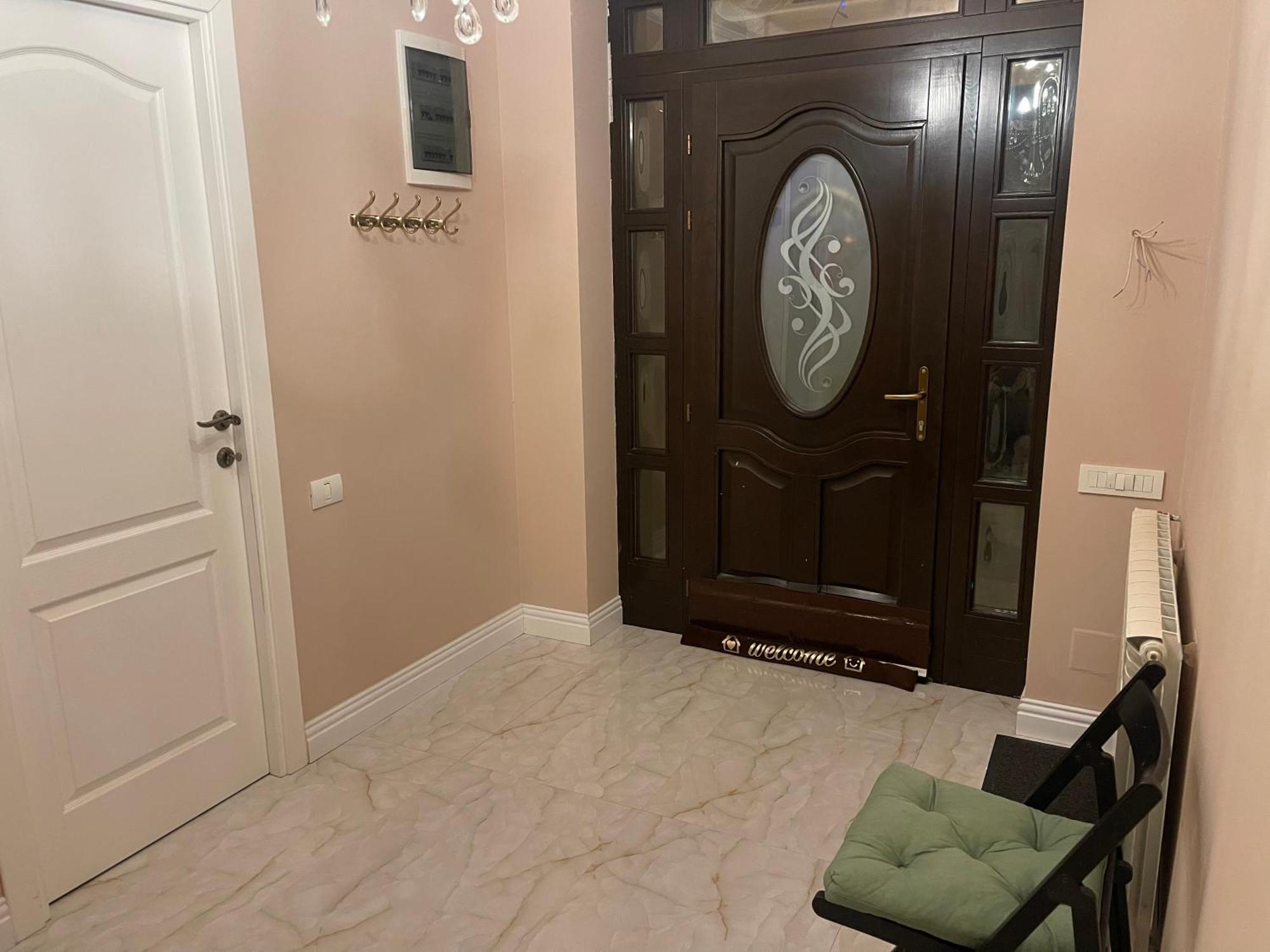 Room In A Private House - 5 Min From Therme And Airport Corbeanca Εξωτερικό φωτογραφία